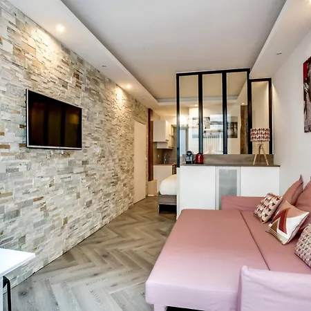 Apartment Cosy Rue De La Chaussee D'antin - 4p Paris