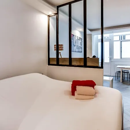 Cosy Rue De La Chaussee D'antin - 4p Apartment